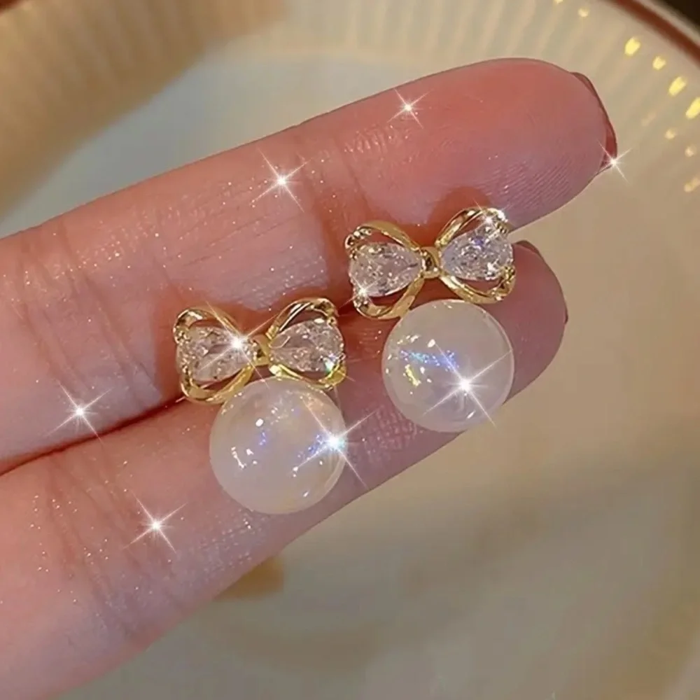 Elegant Gold and White Bow Earrings. Christmas Earrings. Party / daily earrings